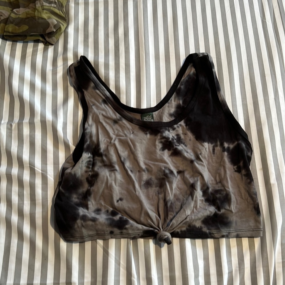 Wild fable size small tie-dye cropped
